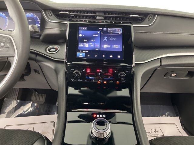 Used 2024 Jeep Grand Cherokee L Laredo image 25