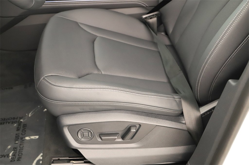 New 2026 Audi Q8 Premium Plus image 25
