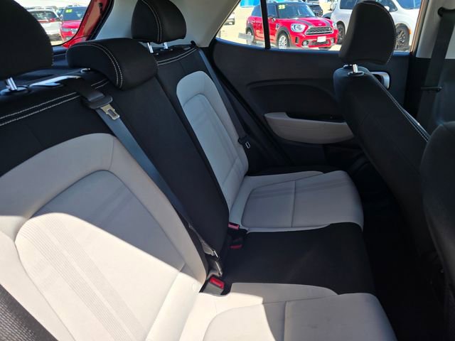 Used 2025 Hyundai Venue SEL FWD image 21