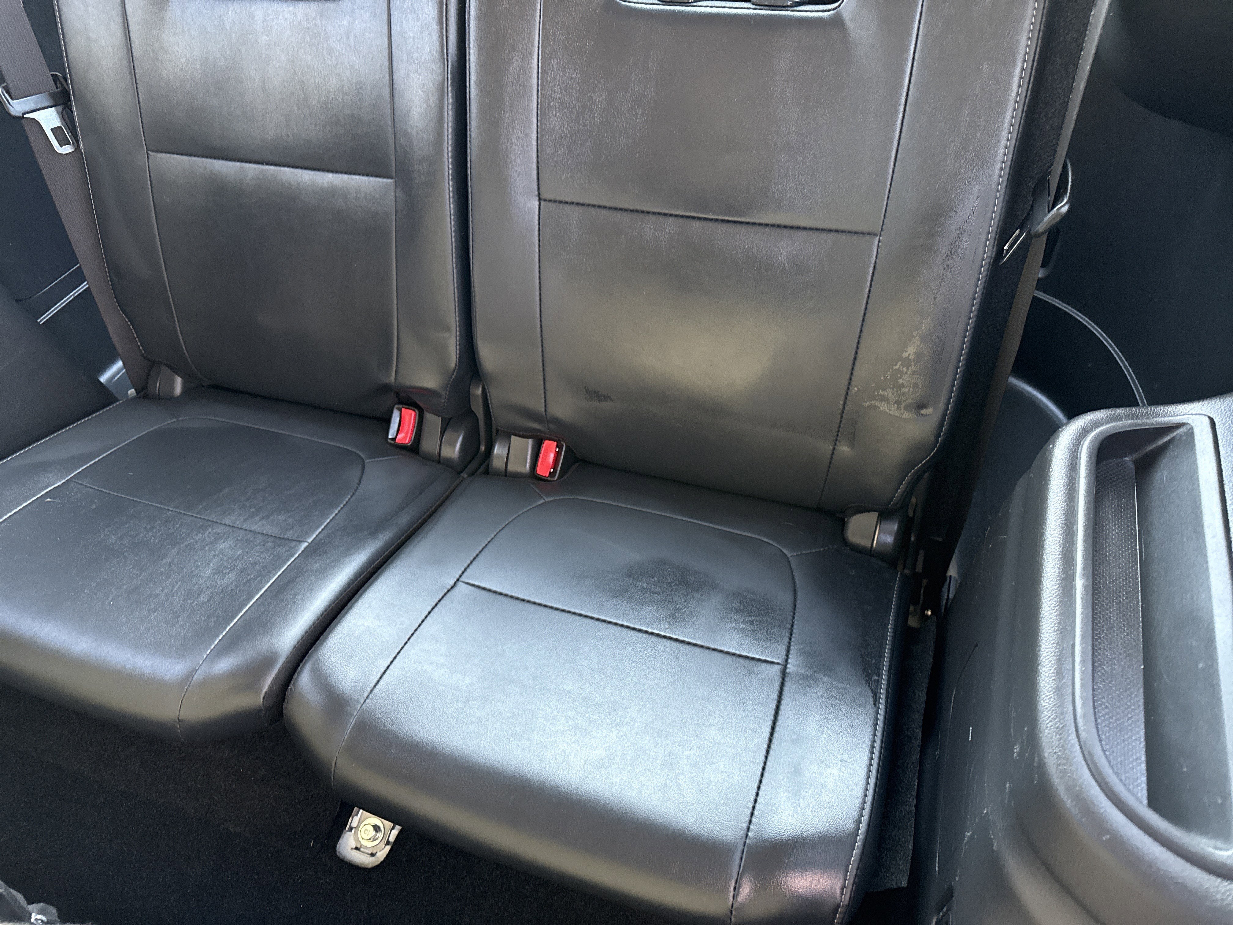 Used 2020 Mitsubishi Outlander AWD image 19