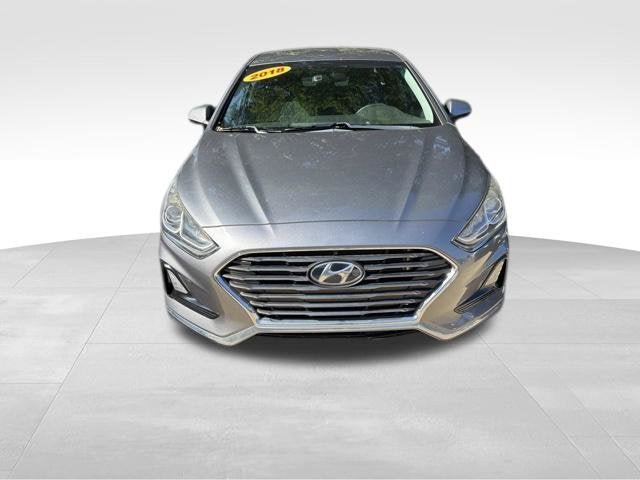 Used 2018 Hyundai Sonata SE FWD image 2