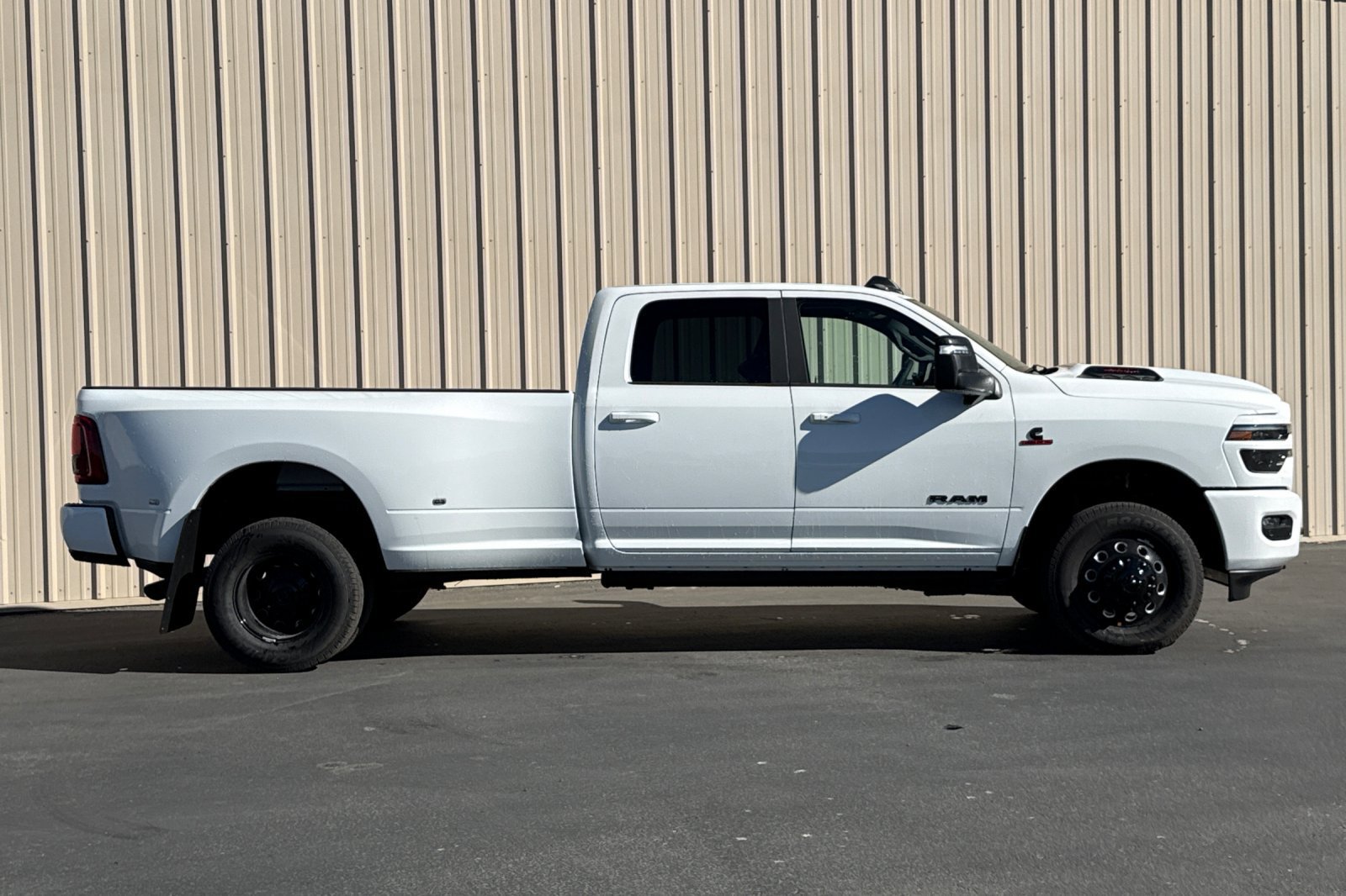 New 2026 RAM 3500 Laramie AWD/4WD image 2