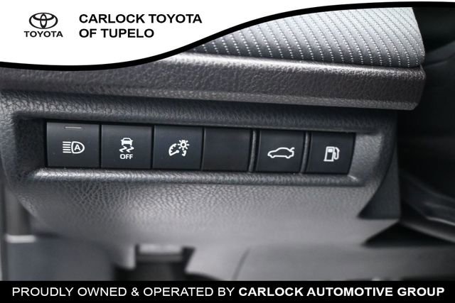 Used 2025 Toyota Camry SE w/ Multimedia Upgrade Package FWD image 21