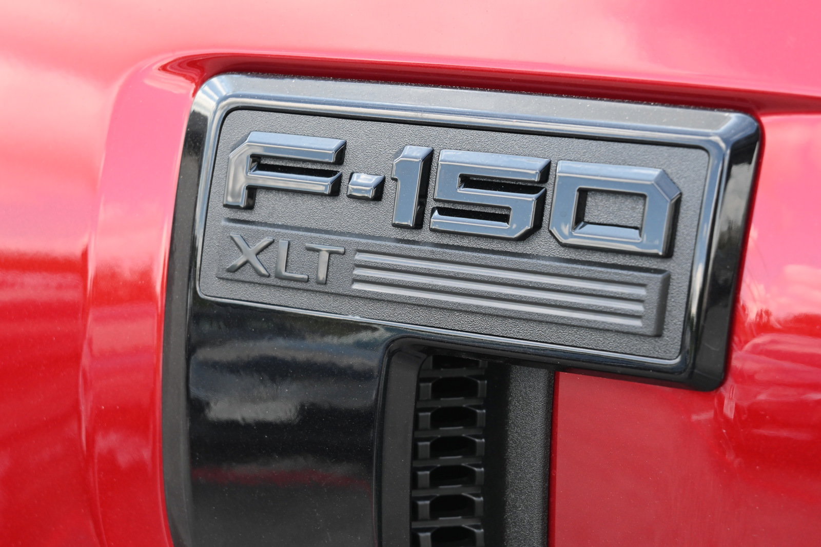 New 2026 Ford F150 XLT w/ Equipment Group 302A MID AWD/4WD image 13
