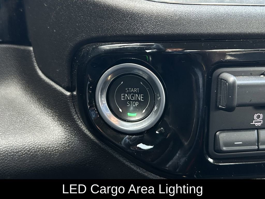 Used 2025 GMC Sierra 1500 Elevation image 26