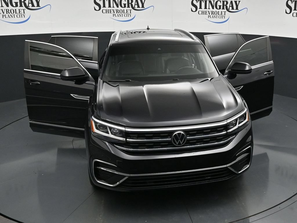 Used 2022 Volkswagen Atlas Cross Sport SEL R-Line AWD/4WD image 34