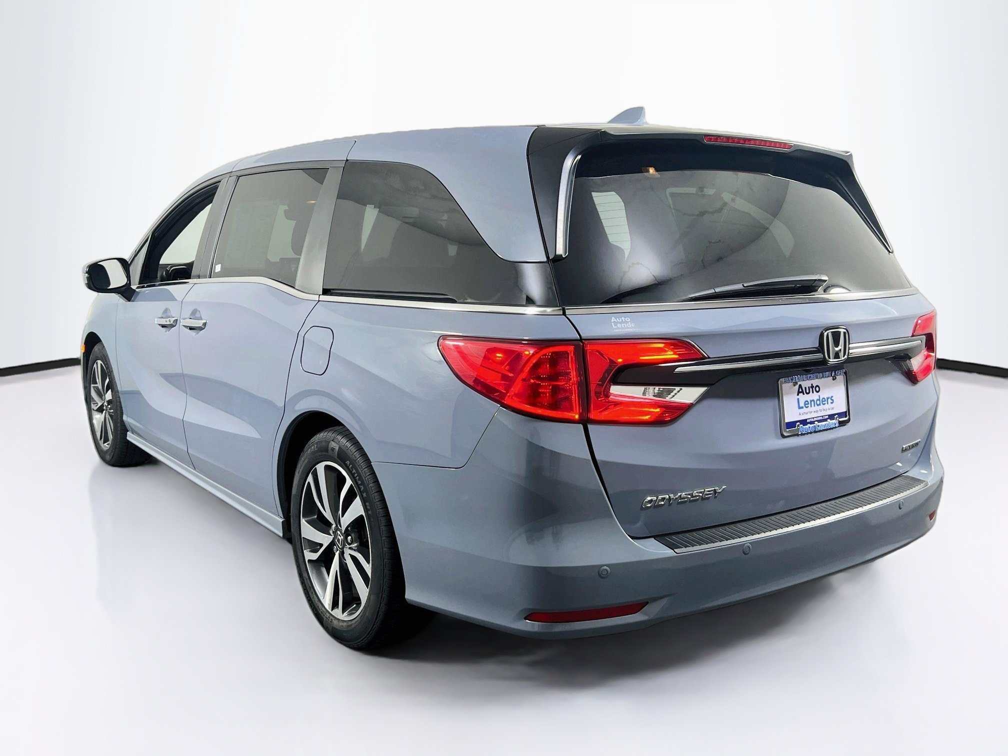 Used 2023 Honda Odyssey Touring image 7