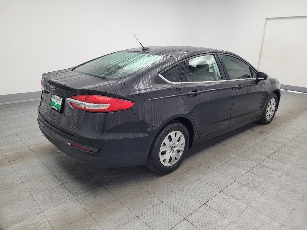 Used 2019 Ford Fusion S FWD image 9