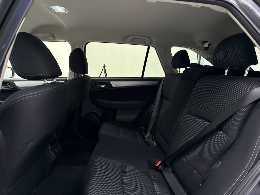 Used 2019 Subaru Outback 2.5i Premium w/ Popular Package #2 AWD/4WD image 22