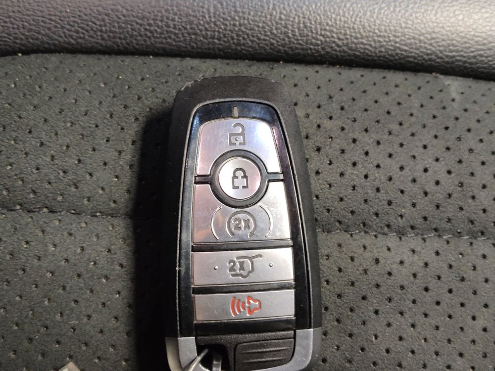 Used 2020 Ford Edge ST-Line image 32