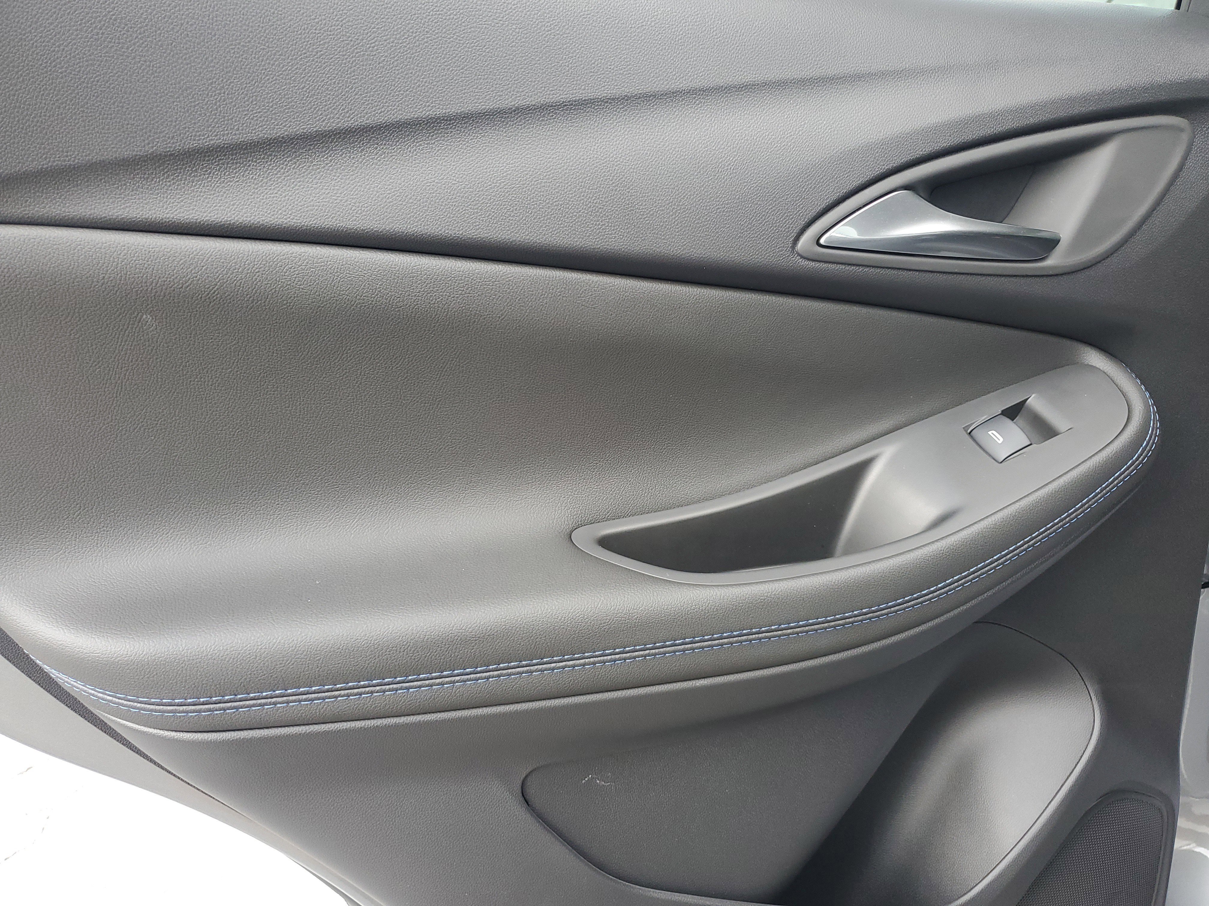 New 2026 Buick Encore GX Sport Touring image 11