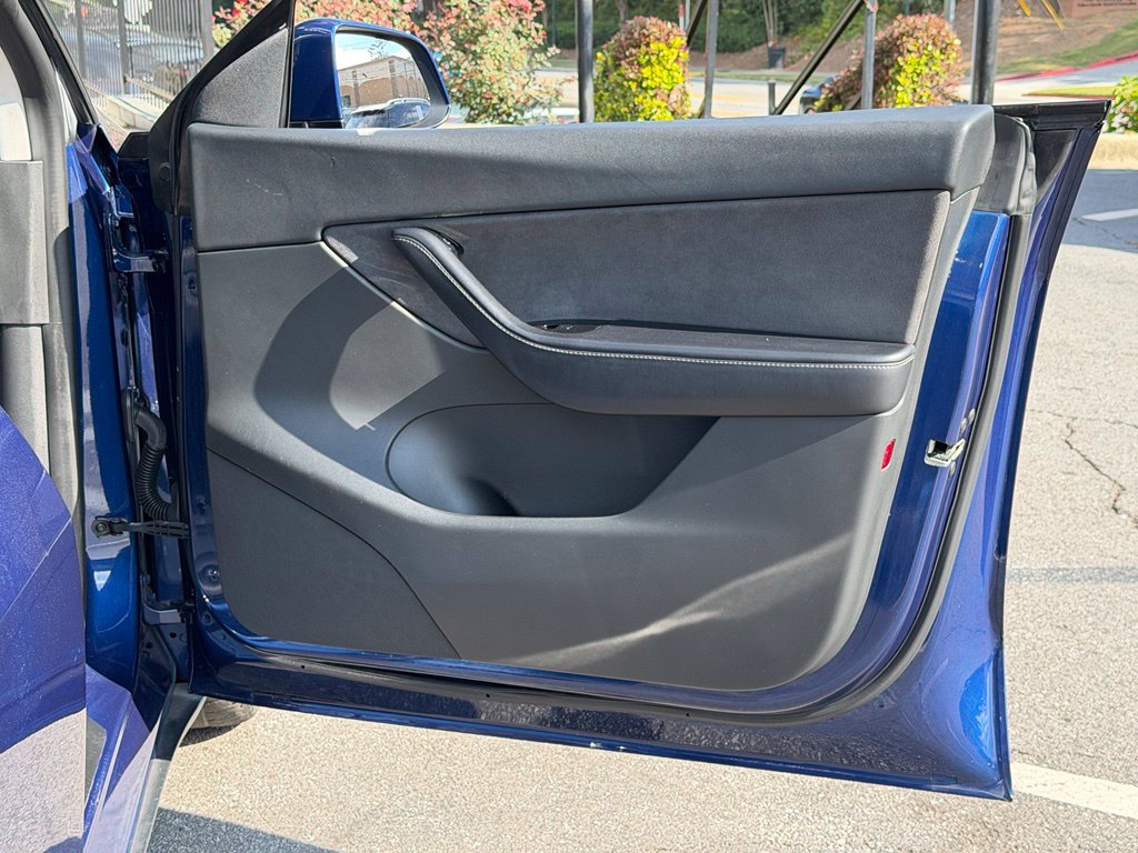 Used 2020 Tesla Model Y Long Range AWD/4WD image 36