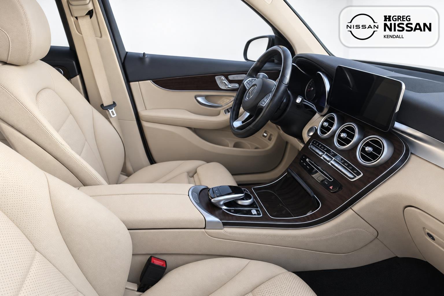 Used 2019 Mercedes-Benz GLC 350e 4MATIC image 6