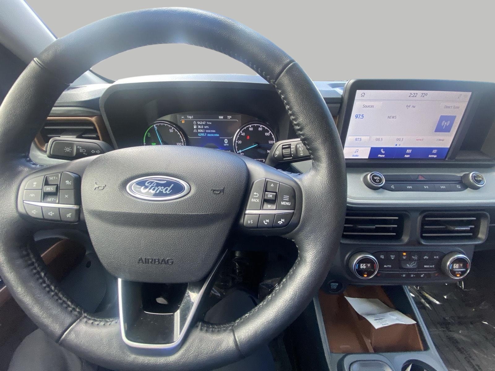 Certified 2022 Ford Maverick Lariat w/ Lariat Luxury Package FWD image 16
