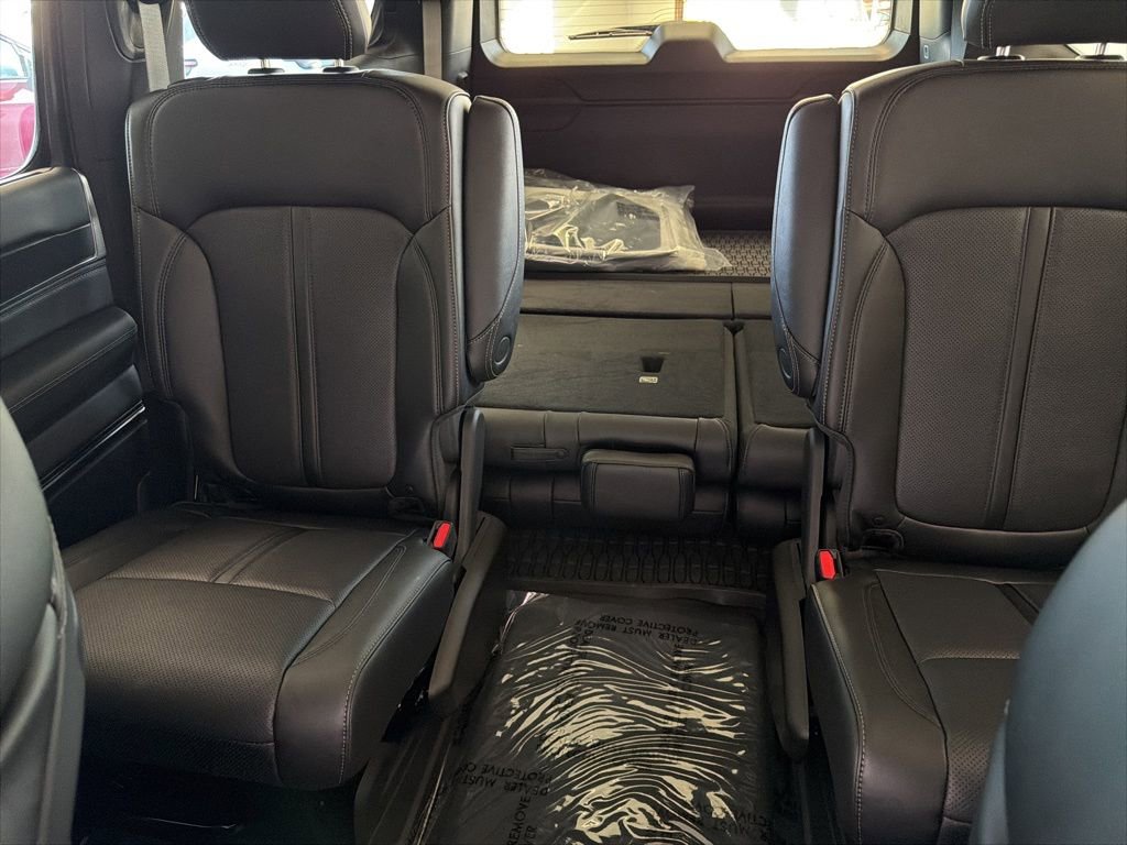 New 2026 Jeep Grand Wagoneer Summit image 24