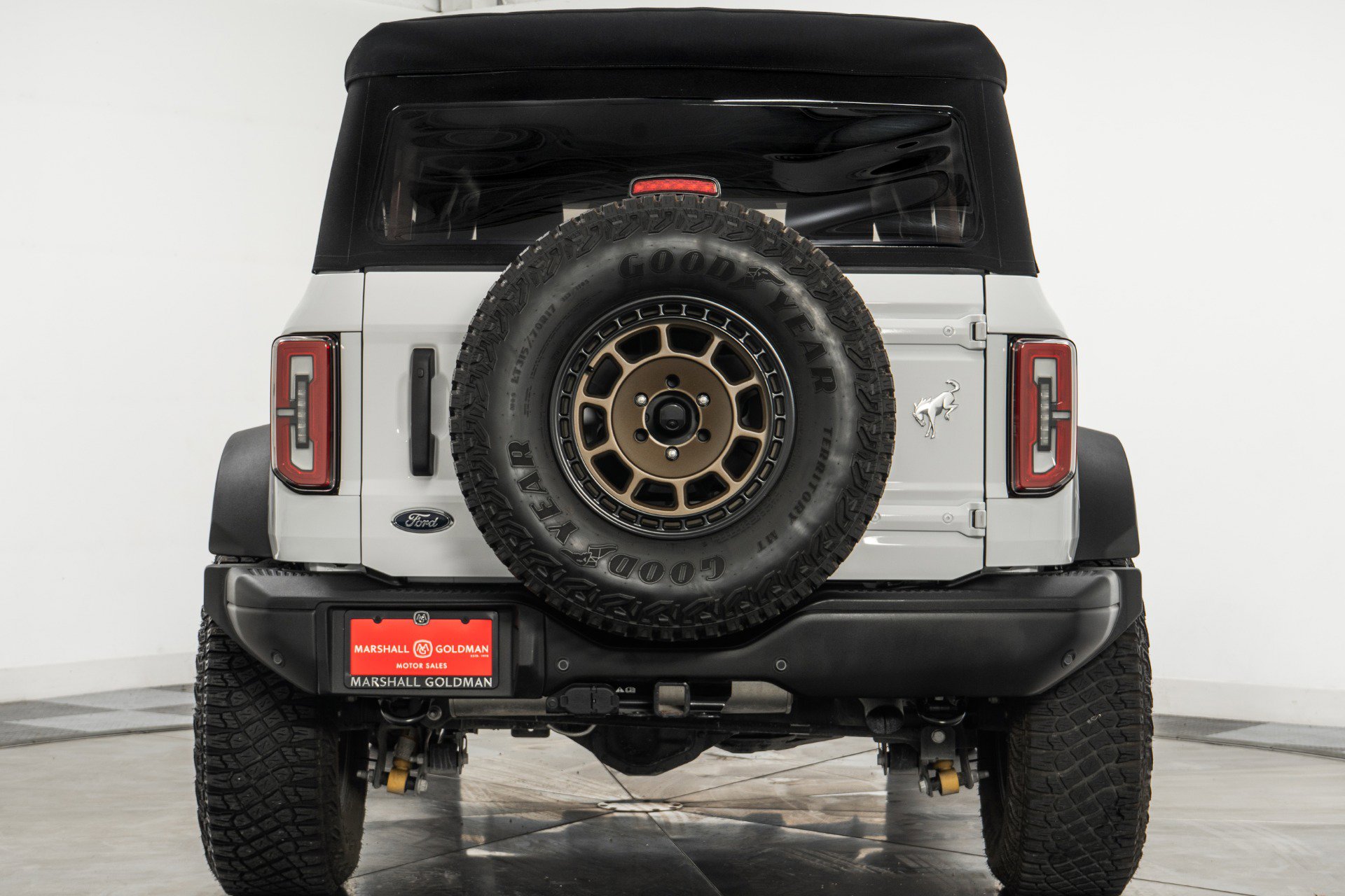 Used 2021 Ford Bronco Badlands image 8