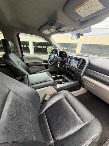 Used 2019 Ford F350 XLT w/ XLT Premium Package image 14
