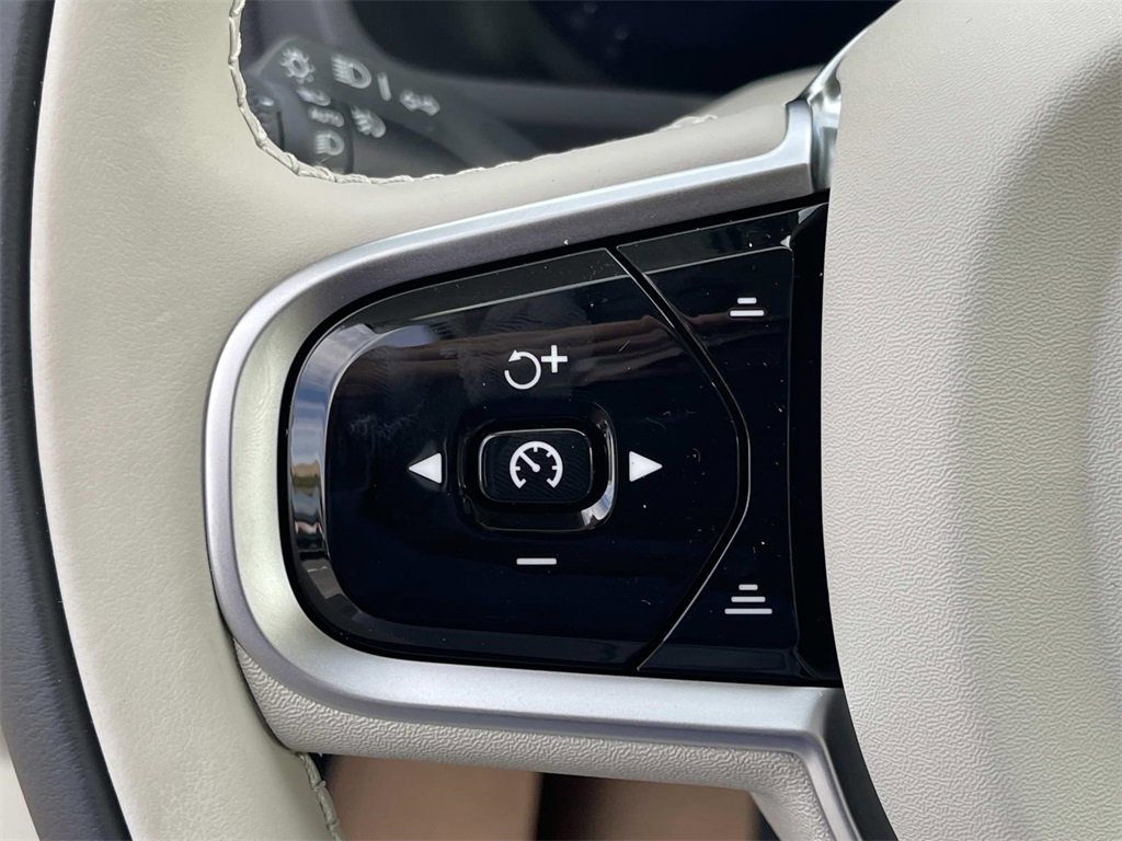 New 2026 Volvo XC90 T8 Ultra image 32