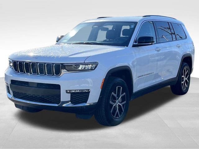 Used 2023 Jeep Grand Cherokee L Limited image 3