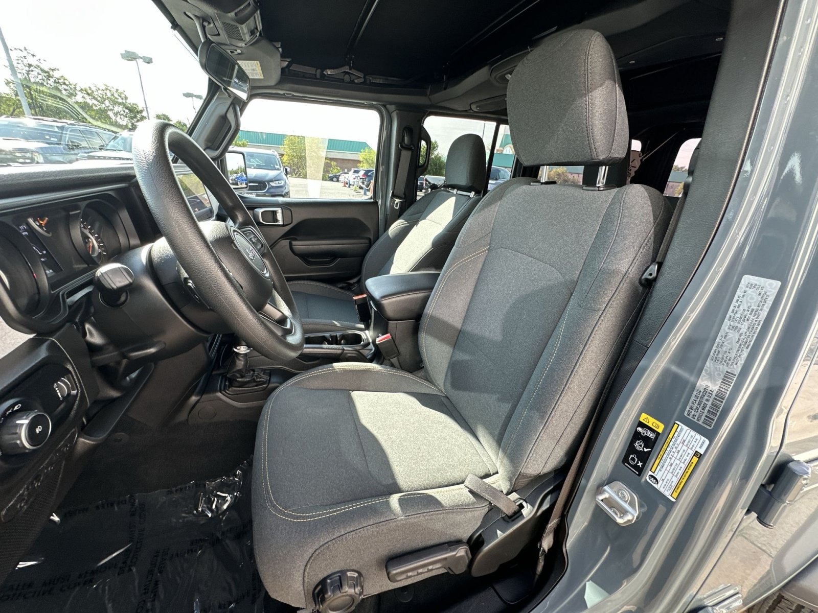 Used 2024 Jeep Wrangler Unlimited Sport AWD/4WD image 21