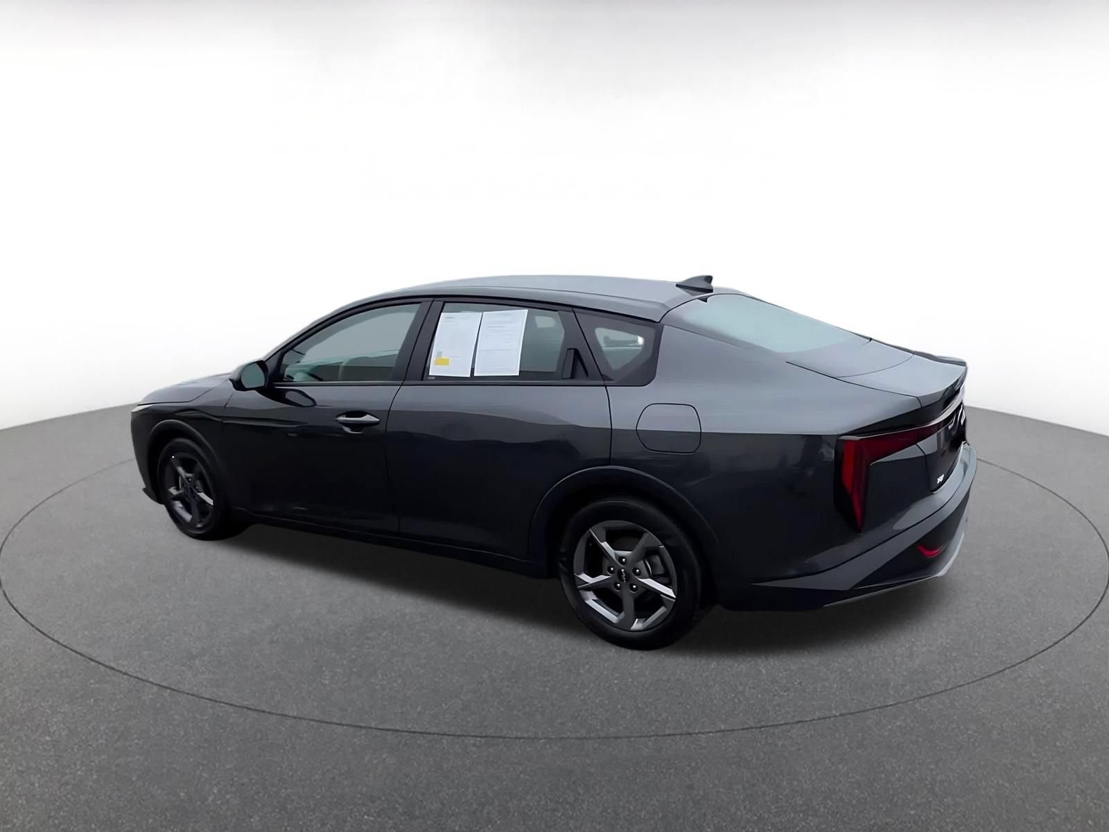 Used 2025 Kia K4 FWD image 9
