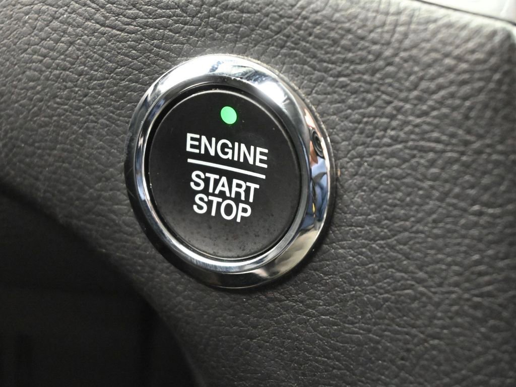 Used 2022 Ford Edge Titanium image 32