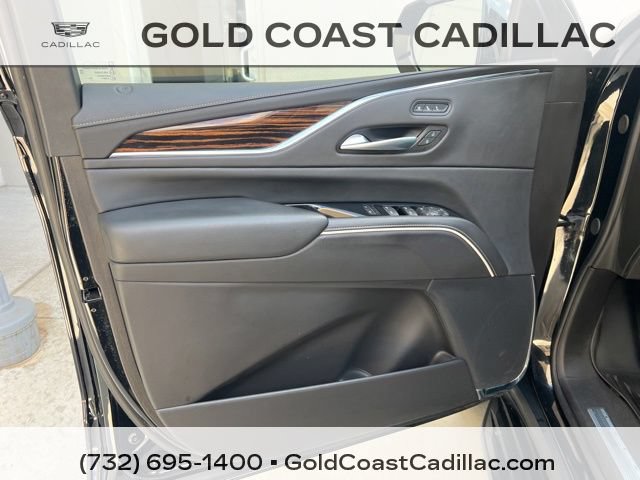 Certified 2024 Cadillac Escalade ESV Premium Luxury w/ LPO, Floor Liner Package AWD/4WD image 17