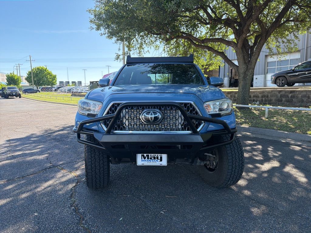 Used 2019 Toyota Tacoma TRD Off-Road image 11