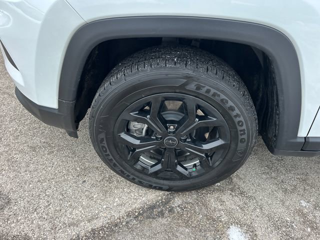 Used 2025 Jeep Compass Sport image 52