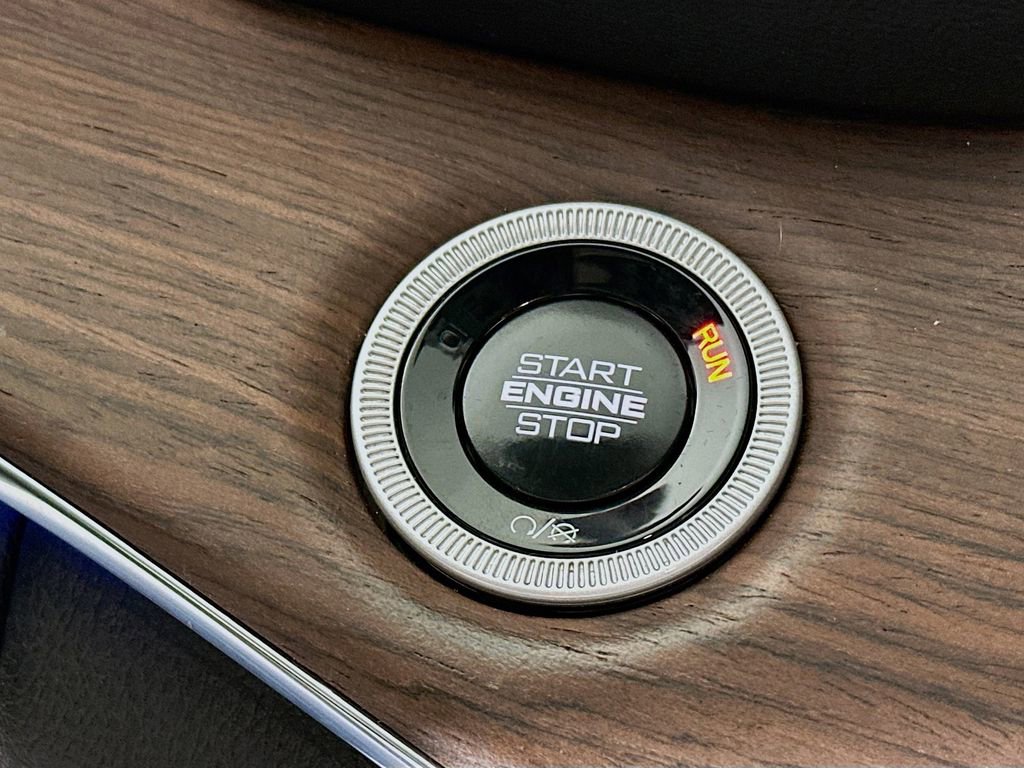 Certified 2025 Jeep Grand Cherokee Summit image 20