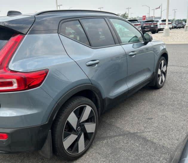 Used 2023 Volvo XC40 Recharge Ultimate w/ Protection Package Premier AWD/4WD image 8