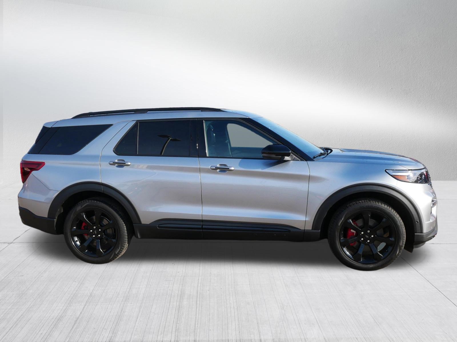 Used 2024 Ford Explorer ST w/ Equipment Group 401A AWD/4WD image 8