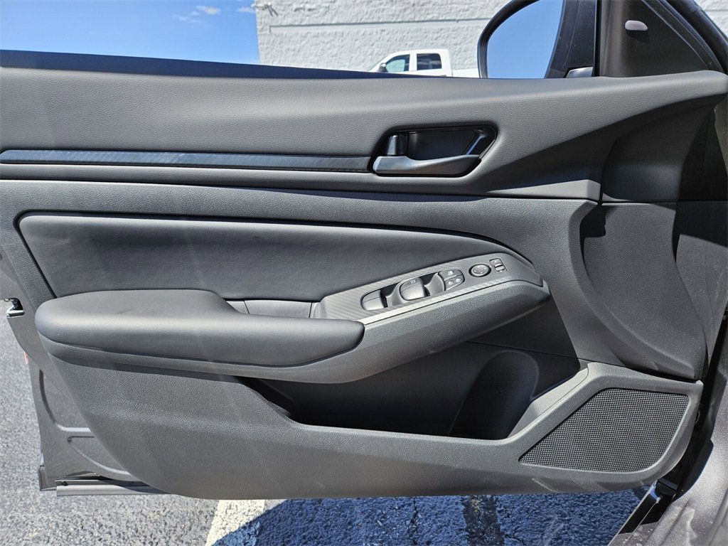 New 2025 Nissan Altima 2.5 S image 13