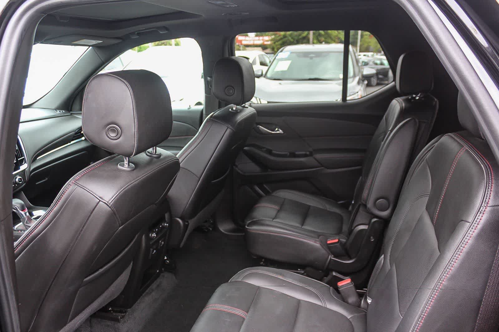 Used 2023 Chevrolet Traverse RS w/ LPO, 'HIT The Road' Package AWD/4WD image 23