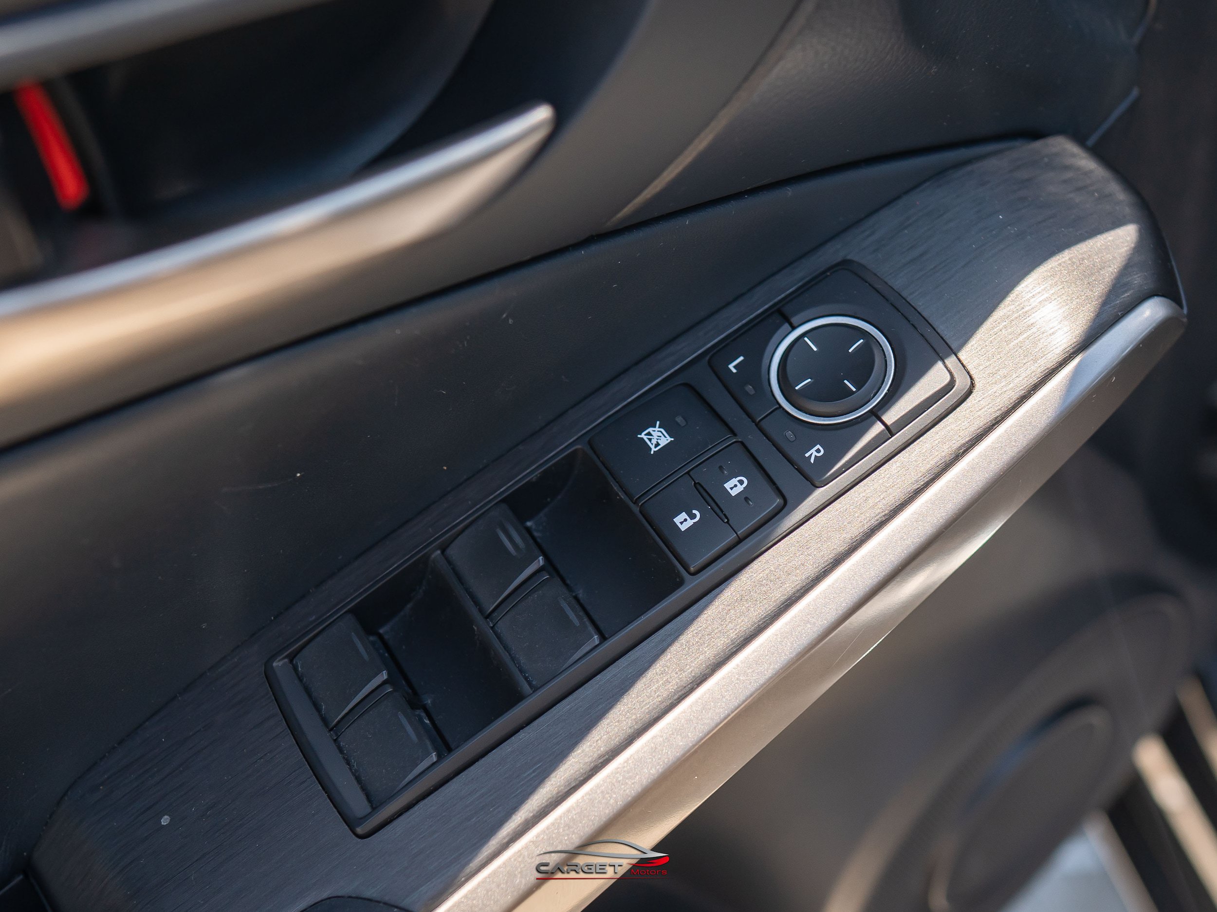 Used 2019 Lexus IS 300 F Sport w/ F Sport Package RWD image 38