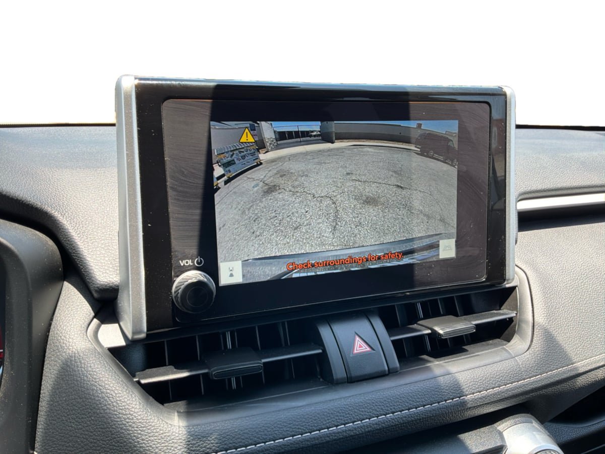 Used 2025 Toyota RAV4 LE FWD image 13
