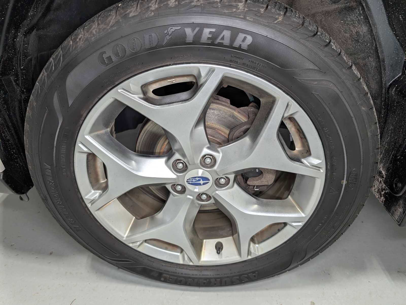 Used 2018 Subaru Forester 2.5i Touring w/ Popular Package #3B image 3