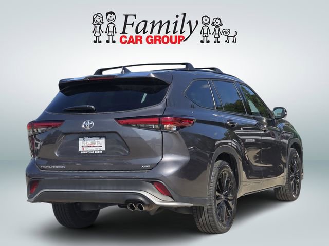 Used 2023 Toyota Highlander XSE image 4