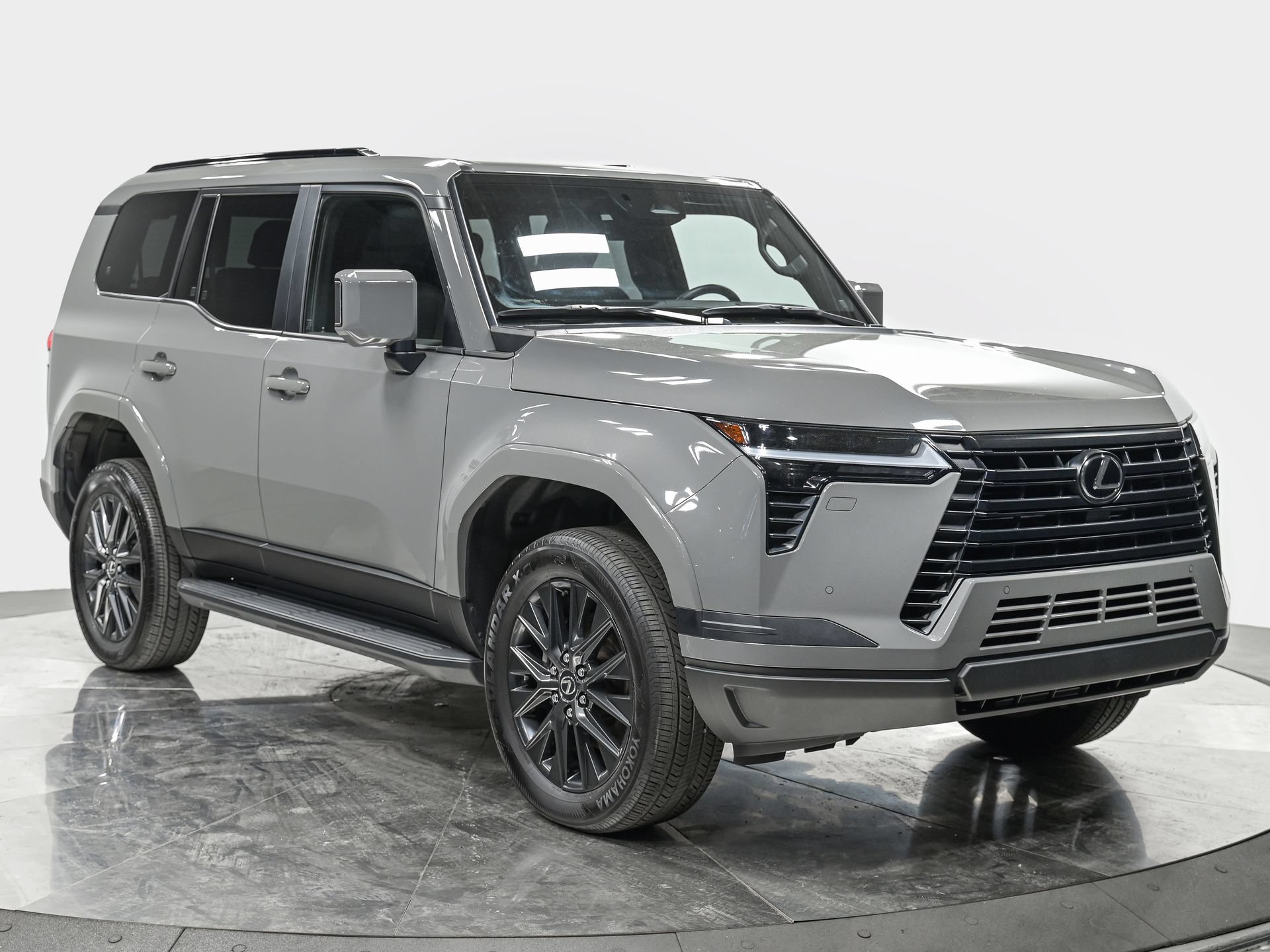 Used 2024 Lexus GX 550 w/ Cold Area Package AWD/4WD image 9