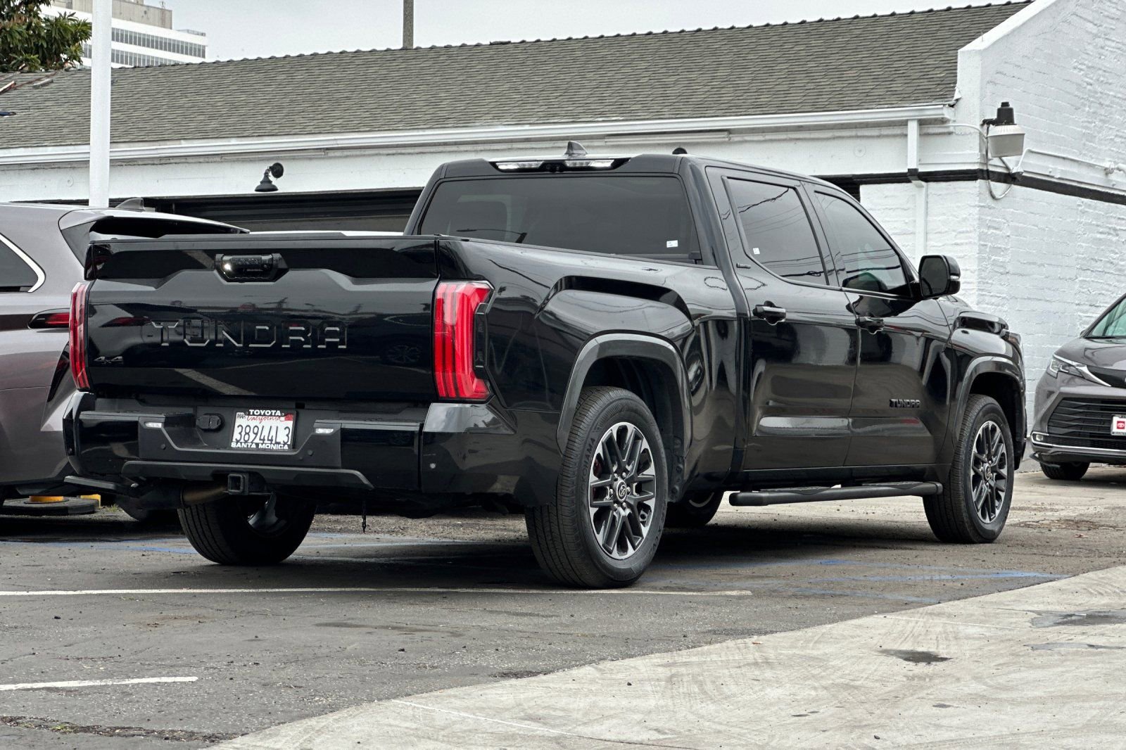 Used 2022 Toyota Tundra Limited image 4