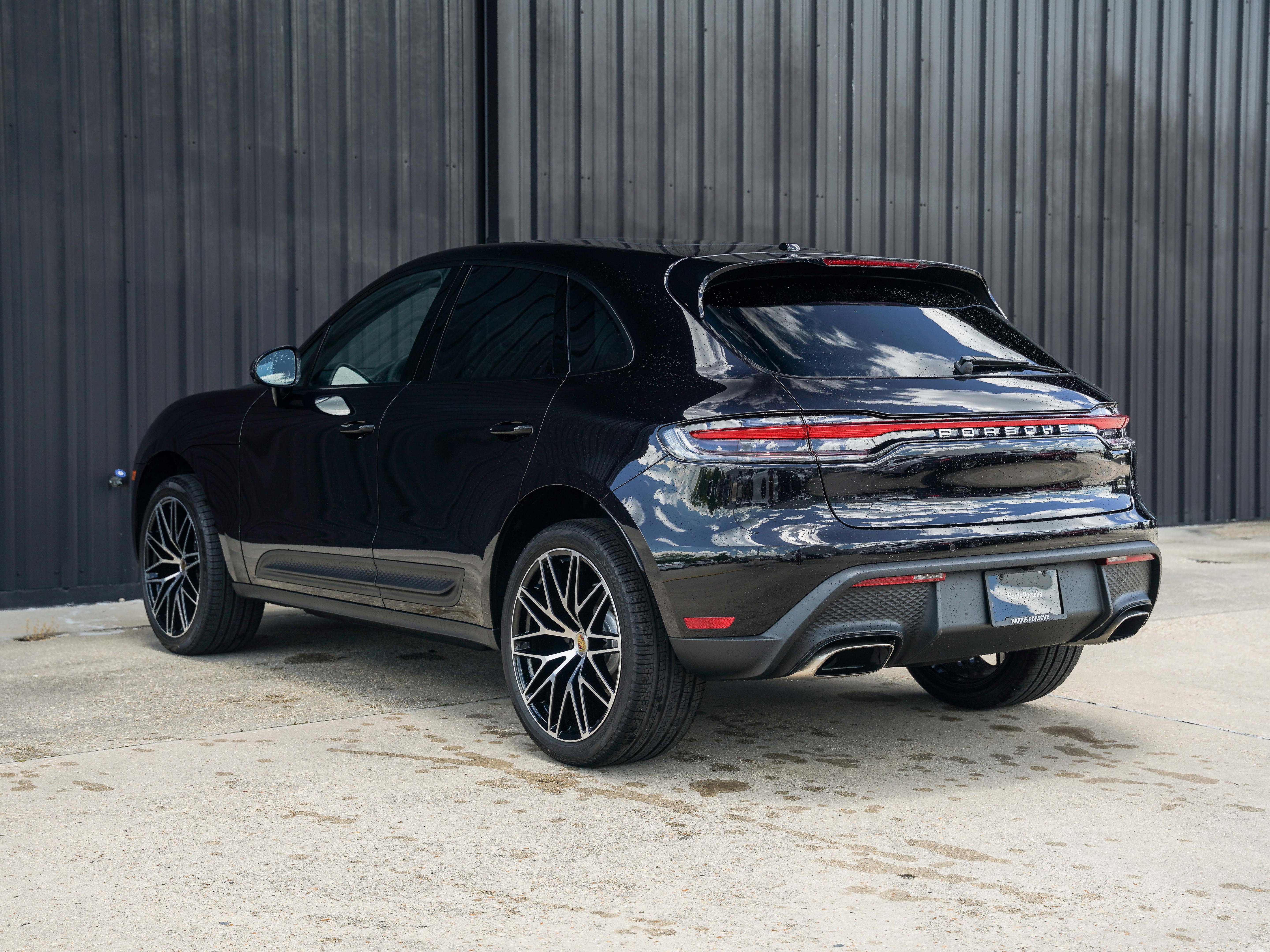 New 2025 Porsche Macan image 3