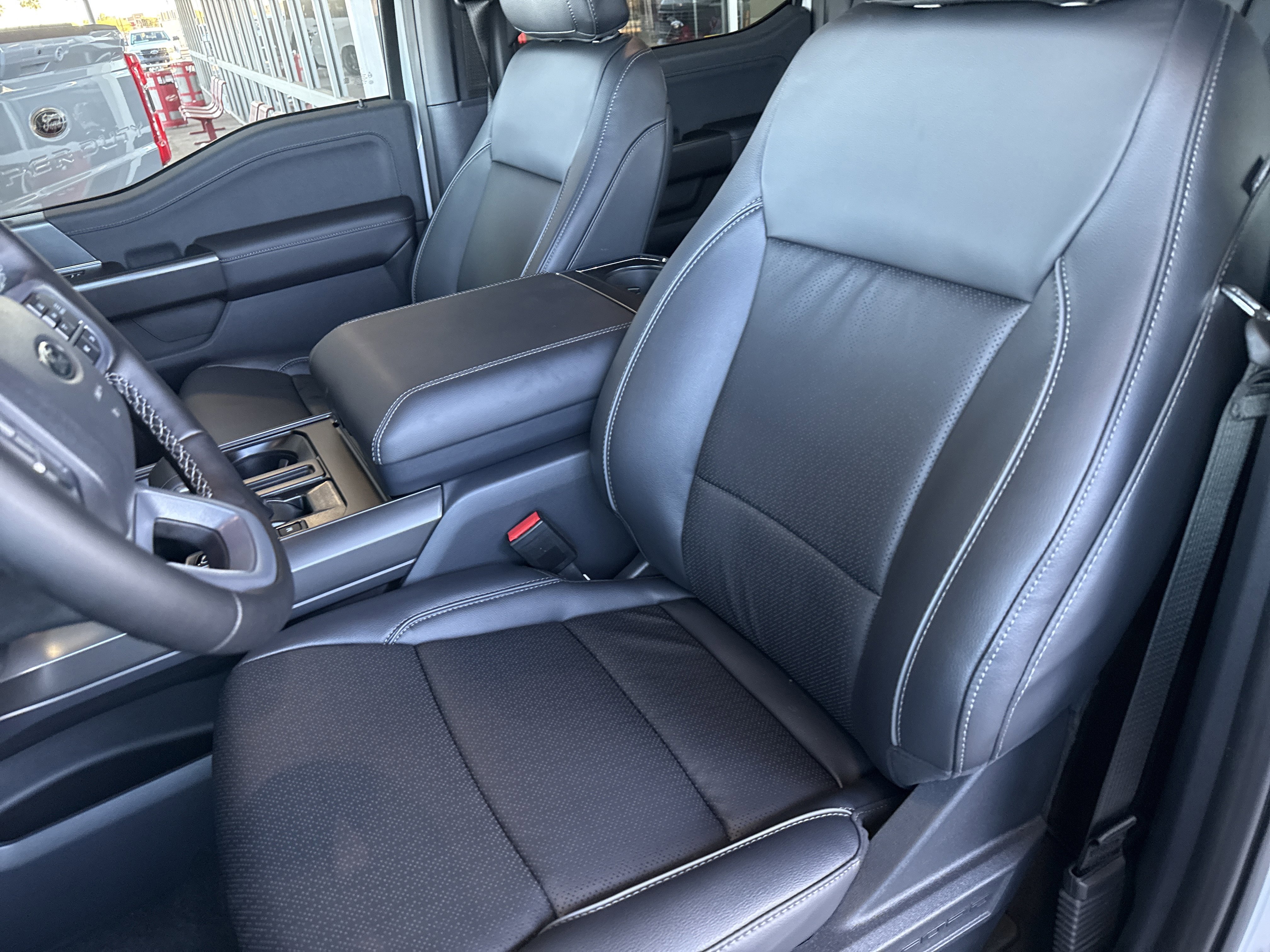 New 2025 Ford F150 Lariat image 23