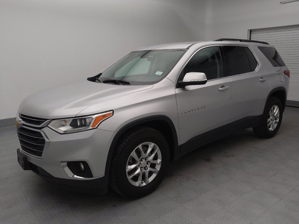 Used 2021 Chevrolet Traverse LT FWD image 2