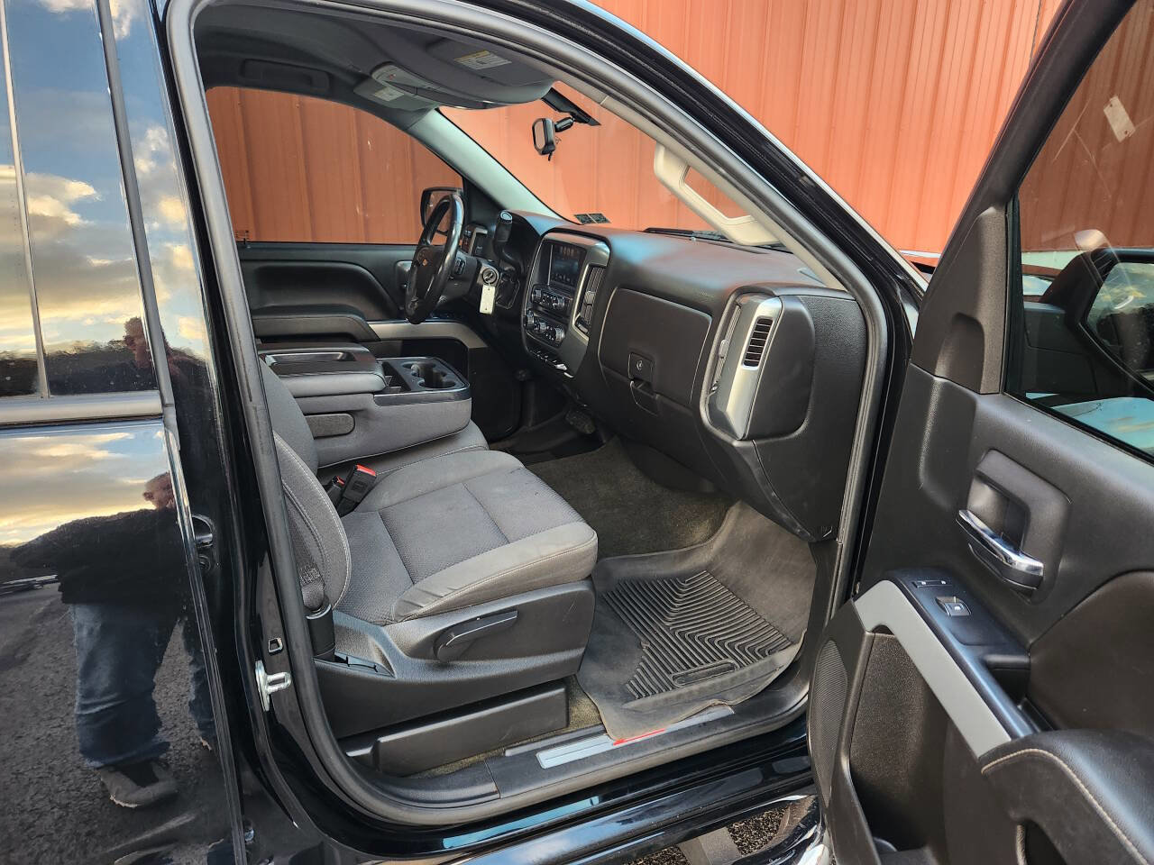 Used 2018 Chevrolet Silverado 1500 LT w/ All Star Edition image 19