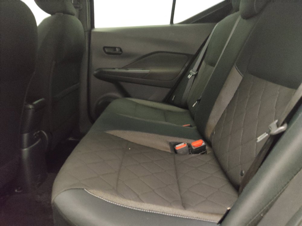 Used 2020 Nissan Kicks S FWD image 18