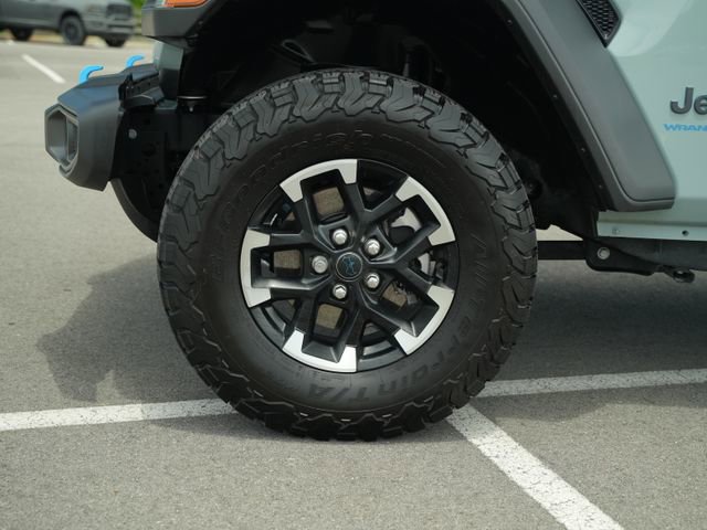 Used 2024 Jeep Wrangler Unlimited Rubicon 4xe w/ Convenience Group AWD/4WD image 11