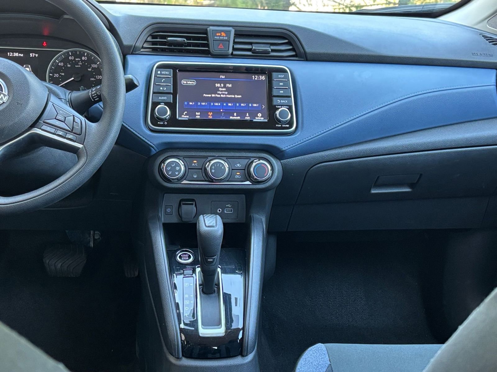 Used 2025 Nissan Versa SV FWD image 17