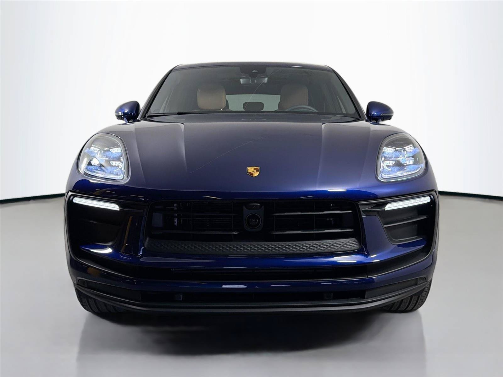 Certified 2026 Porsche Macan Turbo AWD/4WD image 10