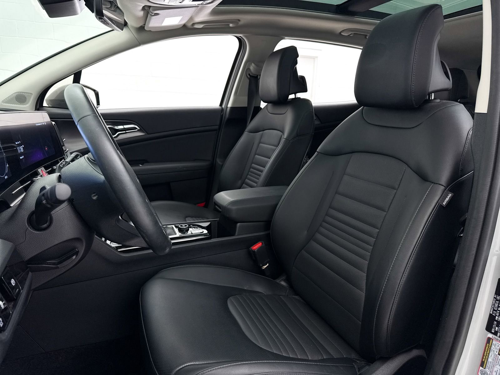 Certified 2025 Kia Sportage SX FWD image 21