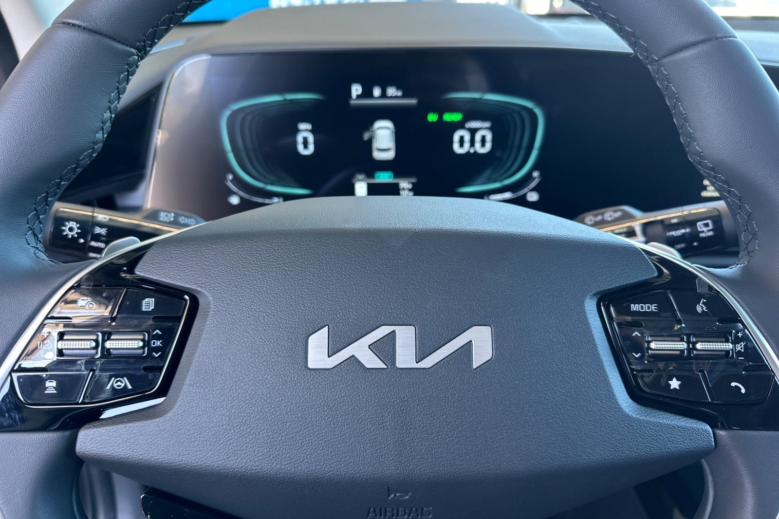 New 2026 Kia Niro EX FWD image 24